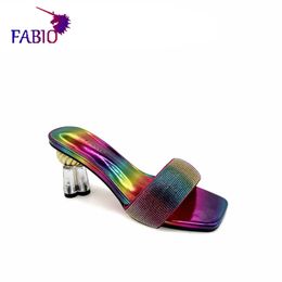 Fabio Fabio Femmes Pantoufles Dîner féminins talons hauts Sandales Open Toe Color européen et pantoufles à talons hauts américains 240423
