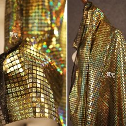 Tissu 50 * 100cm Symphonie Métallique Fabrics à carreaux en or foncées Miroir Miroir Reflective Mesh Sequin Garment Fabric par le mètre