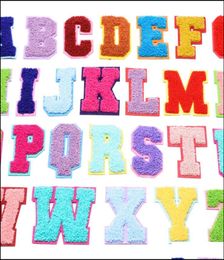 Stoffen en naaipet textiel handdoek borduurwerk cartoon colorf letters chenille patch stof op maat gemaakte regenboog kleuren letterstick4514338