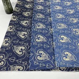 Tissu denim tissu coeur mince coton polyester brodé pour les robes de vêtements faits à la main bricolage par un demi-mètre D240503