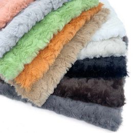 Fabric MicroFiber Polyester Fabric Rabbit Faux Fur Embossed Fleece Fabric voor katoenen poppen Haar Luxe speelgoed 25x45cm Productdetails P230506