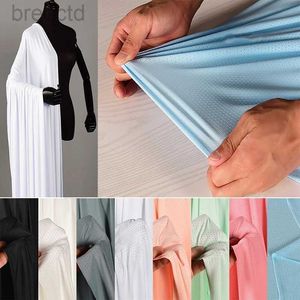 Tissu nylon en maillot élastique Tissu de tissu Silk séchage rapide pour la couture de sport t-shirt à manches courtes par un demi-mètre D240503