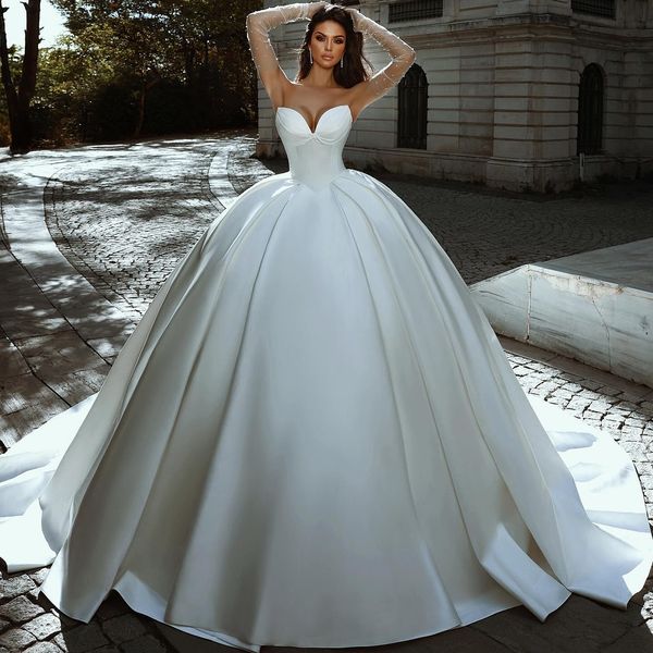 Fabuleuse robe De bal robes De mariée plissée sans manches robes De mariée balayage Train Satin Vestido De Novia