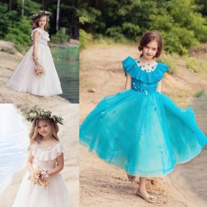 Fabuleux Bohême Perles Robes De Fille De Fleur Pour Le Mariage Sheer Bateau Cou Plage Enfant Pageant Robes 3D Appliqued Enfants Robe De Communion