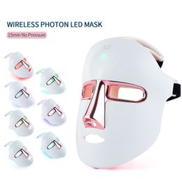 Appareils de soins du visage sans fil 7 couleurs Masque LED Pon Traitement Beauté du visage Rajeunissement de la peau Anti Acné Rides USB Charge 230512