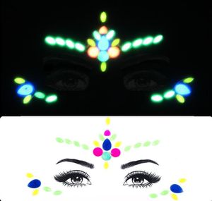 Autocollants de cristal de visage autocollants de tatouage de paillettes lumineuses pour les yeux bijoux de visage gemmes outil de maquillage de fête de festival de musique bijoux de corps Woman3916856