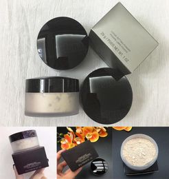 Face Loose Retting Powder étanche à longue masse hydratante maquillage translucide 29G Silver Black Package1927665