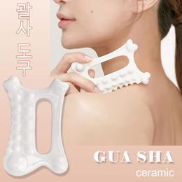 Masajeador facial Gua Sha Herramientas Masajeadores faciales Cerámica Gua Sha Tablero raspador para estiramiento facial Adelgazante Estiramiento de la piel SPA Herramienta de masaje 230927