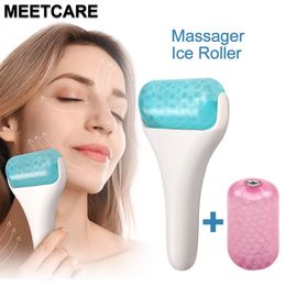 Rouleau de glace de refroidissement réutilisable de masseur de visage avec des rouleaux de 2 pièces soulevant la peau anti-âge soulageant la douleur outil de spa de beauté 230828