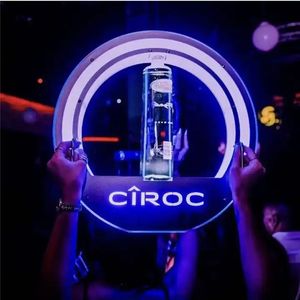 Présentoir de bouteille de vin CIROC en acrylique personnalisé en usine, présentateur de bouteille de Service VIP, Glorifier LED, présentoir de bouteille de Champagne