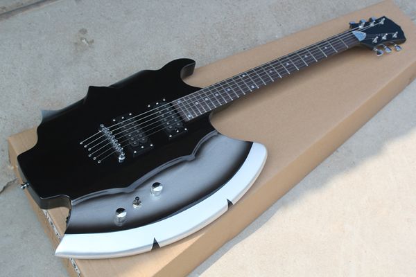 Guitarra eléctrica con forma de hacha negra personalizada de fábrica con diapasón de palisandro, herrajes cromados, cuerdas a través del cuerpo, se puede personalizar
