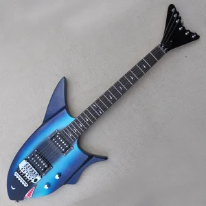 La guitarra eléctrica azul personalizada de fábrica con forma de tiburón, diapasón de palisandro, hardware cromado, se puede personalizar