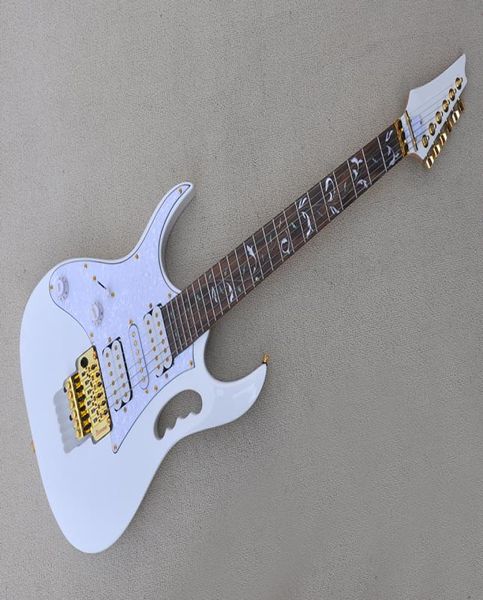 Guitare électrique blanche à main gauche personnalisée avec manche de casse en palissandre HardwareScalloped sur les 4 derniers fretscan be Cust8932748