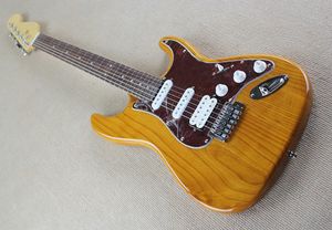 Fabriek aangepaste oranje elektrische gitaar met elzenlichaam, ssh pickups, rode slagplaat, chromen hardware, kan worden aangepast