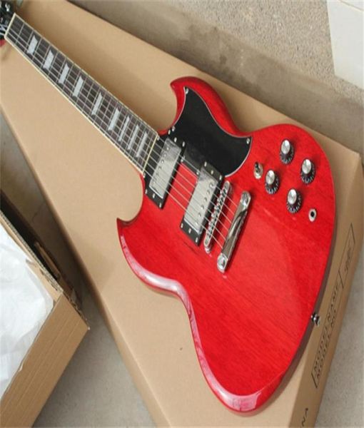 Factory Custom SG Red Guitar Guitar Mahogany Body Bodywood Fingerboard 2 Camiques avec chrome Haute de haute qualité4414570