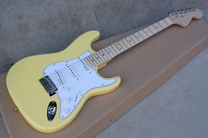 Guitarra eléctrica amarilla personalizada de fábrica con cuello festoneado de arce, incrustaciones de traste de puntos de abulón, golpeador blanco, herrajes cromados, se puede personalizar