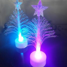 Usine nouvel an fête d'anniversaire arbre de Noël coloré jouets de Noël cadeau LED arbre de fibre clignotant en vente