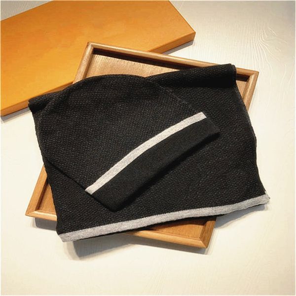 Factory Outlet Designer Hat Bufanda Set Diseño de moda Bordado de letras Hombres y mujeres Gorro de lana con caja