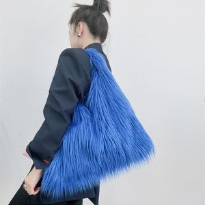 magasins d'usine femmes sacs à bandoulière 11 couleurs doux et confortable hiver en peluche Mao Mao sac léger grand sac à main en fourrure mode sacs à main en laine à la mer 833 #