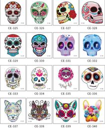 Fabrieksfeestmaskers Halloween Tijdelijke Gezichtstatoeages Suikerschedel Puppy Zwart Skelet Web Rode Rozen Tattoo voor kinderen Jongens Meisjes