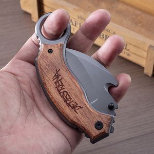 Prix usine R835 Karambit Couteau 440C Titane Revêtement Lame Bois / Tôle D'acier Poignée Camping En Plein Air Randonnée Pêche Tactique Griffe Couteaux EDC Outils