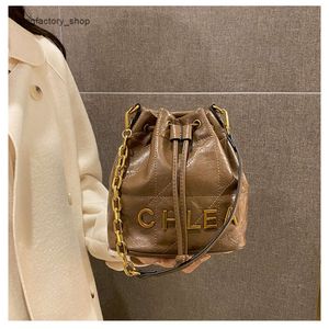 Usine vendant 50% de réduction Brand Designer Nouveaux sacs à main nouveaux sacs à petite capacité à la mode à la mode simple épaule du fil à tendance pour les femmes