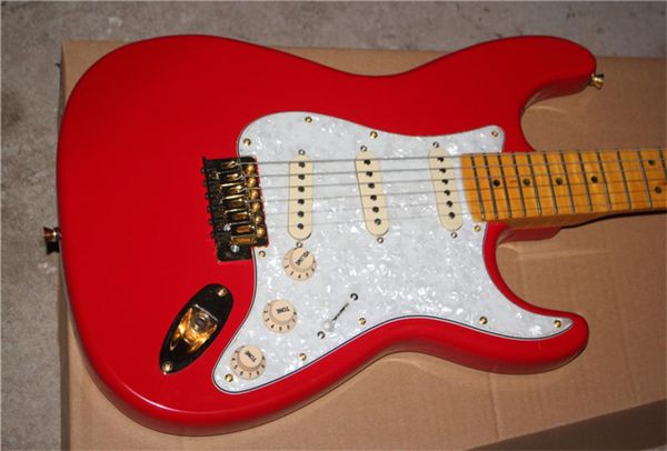 Tienda de fábrica Cuerpo rojo Maple de arce Delegráfico ST 6 cuerdas guitarra eléctrica guitarra7451282