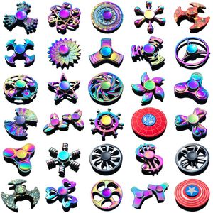 Factory Wholesale 100 styles de rainbow Metal Spinner Spinner ALLIAG GYROSCOPE SPINNING TOP DÉCOMPRESSION TOY