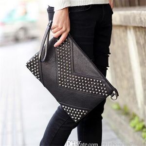 Fábrica al por mayor bolso de hombre tendencia personalizada hombre mano hombro remache remaches cuero moda coreana para hombre y mujer bolso de negocios remaches bolso