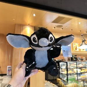 Fábrica Precio al por mayor de fábrica 20 cm Puntada negra Plush Animación de juguetes Regalos de muñecas periféricas para niños