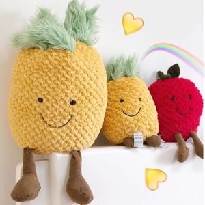 Nieuw glimlachend gezicht schattige pop aardbei kleine ananas pluche speelgoed poppen fruit verjaardagsmeisje hart cadeau