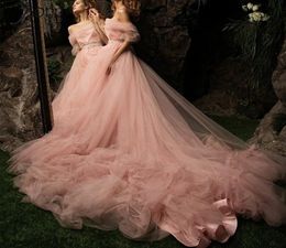 Fairy Tulle Longues robes de soirée Cou de bateau rose poussiéreux hors de l'épaule Robe de bal chic Rouges de fête de train Court Gala Wear7636271