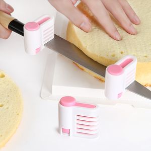 Fais du DIY Gâteau lisseur Slicer Couteau à pain réglable 5 couches pour pain à pain à gâteau de toast à gâteau à gâteau en superficie outil de fixation