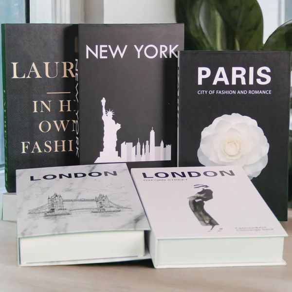 Faux livres pour la décoration Paris York Londres Livre décoratif table basse de mode Fashion Catwalk Week Style Rangement Boîte de rangement décor 240402