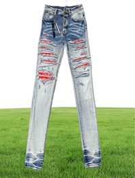 Falectas para hombres 22SS Patch de jeans rojos Patios bordados Motociclo Rockstar Jean6431369