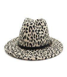 Automne hiver léopard à bord plat laine Fedora chapeau femmes hommes ceinture en métal automne Vintage chapeaux dames chapeaux église Hat6157789