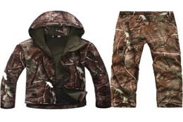 FallTactical Softshell hombres ejército deporte impermeable caza ropa conjunto chaqueta pantalones camuflaje chaqueta al aire libre Suit6362523