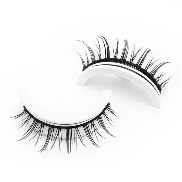 Faux cils 1 paire Curl Natural 3D Volume épais de cils longs pour les femmes et les jeunes filles