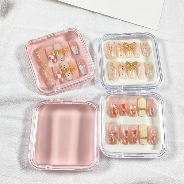 Faux ongles 10 pièces Pressez sur la boîte de rangement des ongles 3x3 pouces Boîte d'emballage des ongles en acrylique pour un usage domestique Salon de manucure Vitrine d'affichage des ongles 230927