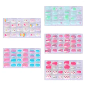 Kunstnagels 120 stks kinderen nail art meisjes stickers druk op lijm kinderen manicure nep volledige dekking abs kunstmatige