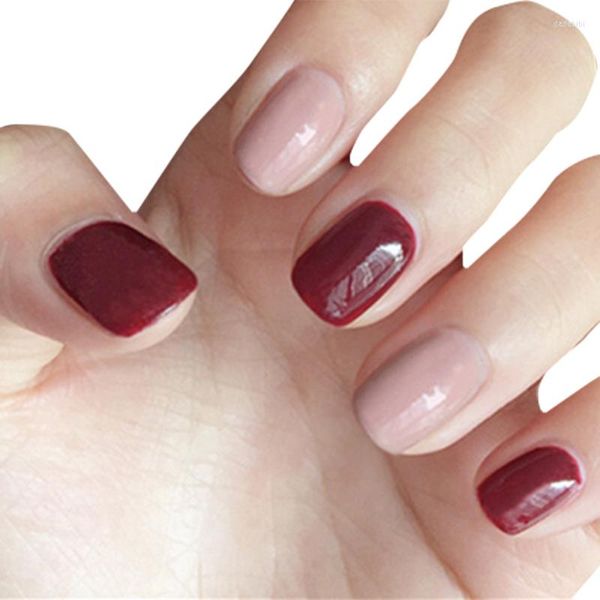 Faux ongles 2023 24 pièces pur rose et rouge couleur porter court paragraphe mode manucure Patch gagner du temps portable ongle