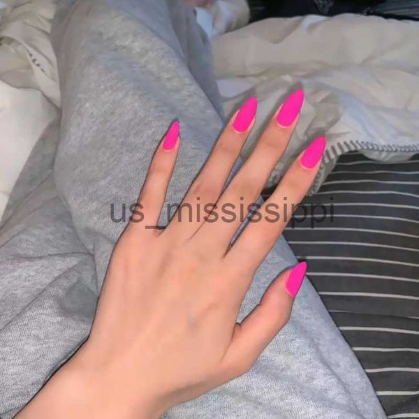 Uñas postizas 24 piezas Juego de uñas postizas de color rosa fuerte mate Reutilizable Desmontable Ultrafino Oval Frosting Uñas postizas con cinta adhesiva Pegamento adhesivo x0826