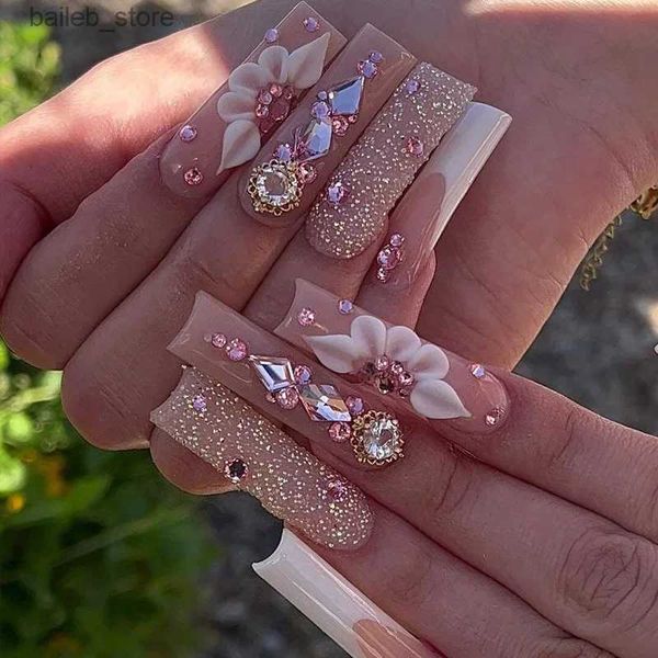 Uñas falsas 24 piezas de uñas falsas amarillas mariposa de flor de ataúd larga con diseño de diamantes de diamante