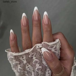 Valse nagels 24 -stam amandel Franse nep nagels met lijm eenvoudige ovale valse nagels druk op nagels draagbaar afgewerkt diy volledige hoes kunstmatige nagel y240419 y240419