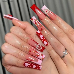 Valse nagels 24 -st ballet valse nagels valentijnsdag zoete hart liefde ontwerp roze rode kunstmatige nagels draagbare kist druk op nep nagels y240419