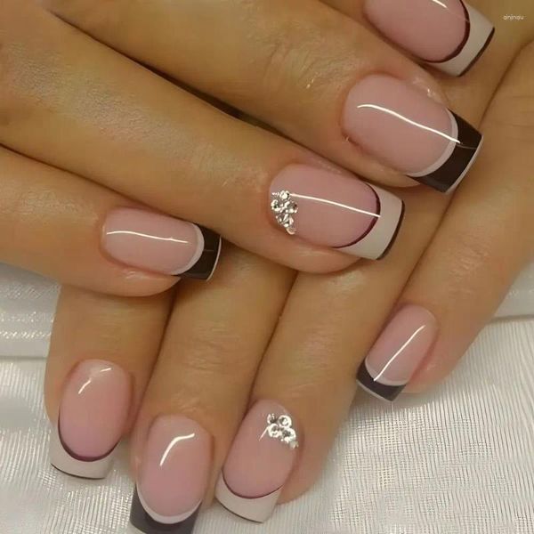 Uñas postizas 24 piezas Negro Blanco Francés Cuadrado corto Amor Lámina Flores Falsas Cubierta completa Puntas de uñas desmontables Presione en