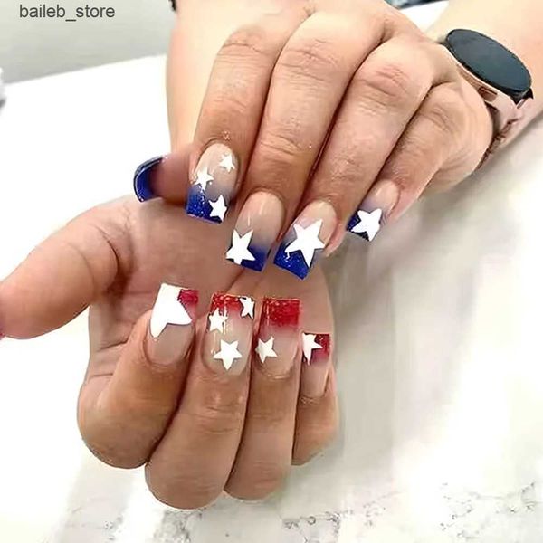 Faux ongles 24pcs bleu rouge français faux ongles blanc étoile imprimé faux nail patch pour femmes dame plage de plage portable courte norme sur ongles y240419 y240419