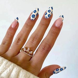 Faux ongles 24 pièces bleu petites fleurs courtes amande faux blanc mode française portable presse sur couverture complète pointes d'ongles