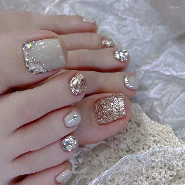 Faux Ongles 24pcs Champagne Strass Faux Ongles Appuyez Sur Court Carré Nail Tips Summer Toe With Love Diamond Designs