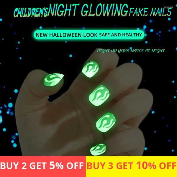 Faux ongles 24pcs enfant ongles fluorescents brillant dans l'obscurité presse sur festival couverture complète enfant outil de manucure d'art lumineux